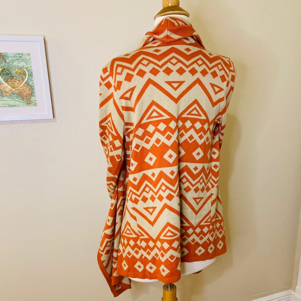 Aztec Printed Sweater - Picture 4 of 4